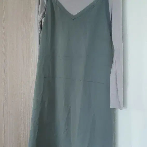 [BUNJANG] Basic Sleeveless V-neck Maxi Dress / 자주 민소매 뷔스티에 롱 원피스