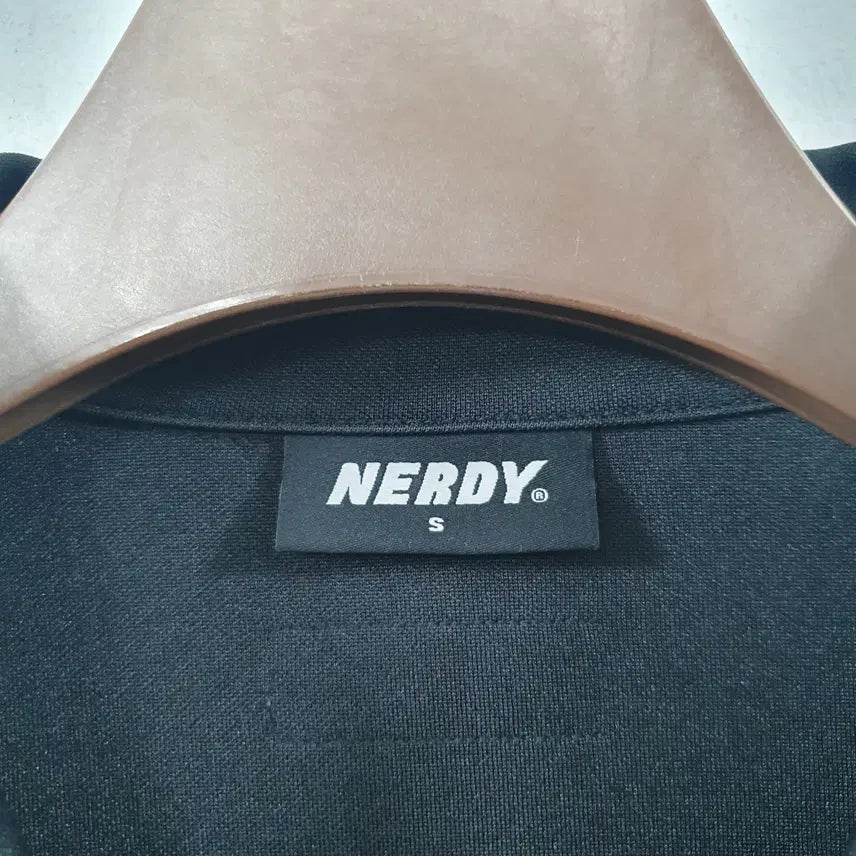 [SOLD OUT] S 널디 남성 블랙 테이핑로고 져지