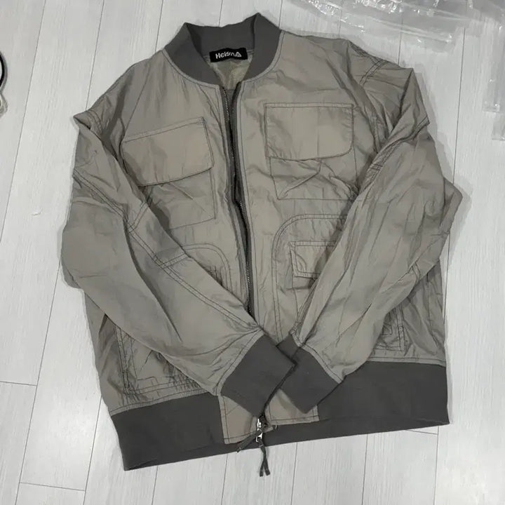[BUNJANG] Heisan Wind Bomber Jacket Stone Beige S / 하이산 윈드 봄버 자켓 스톤베이지 S