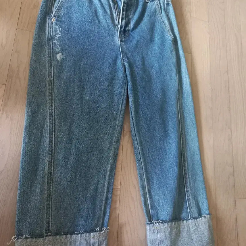 [SOLD OUT] 써스데이 아일랜드청바지(무료배송)