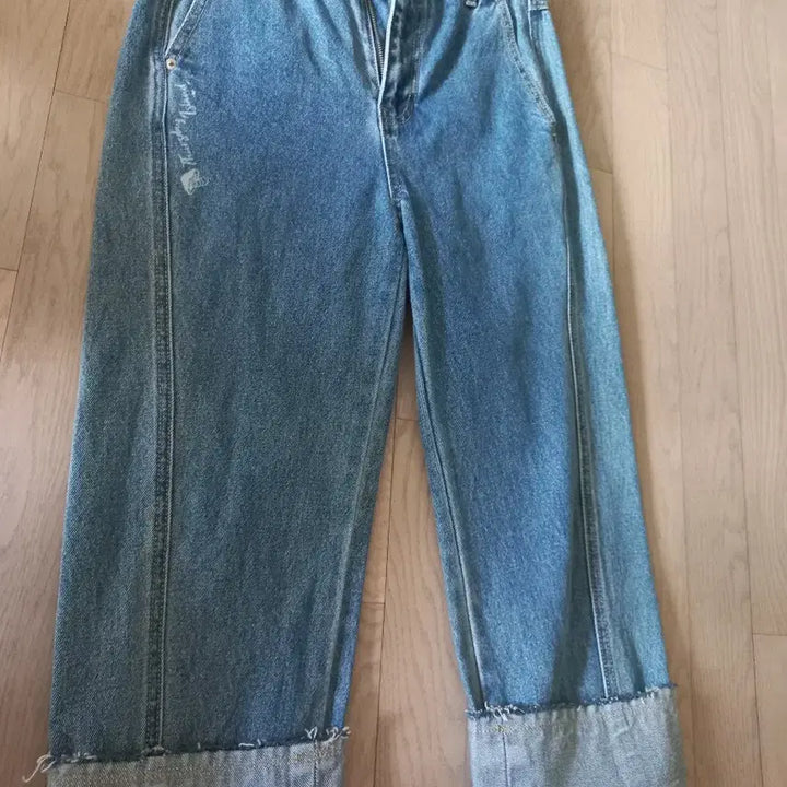 [SOLD OUT] 써스데이 아일랜드청바지(무료배송)