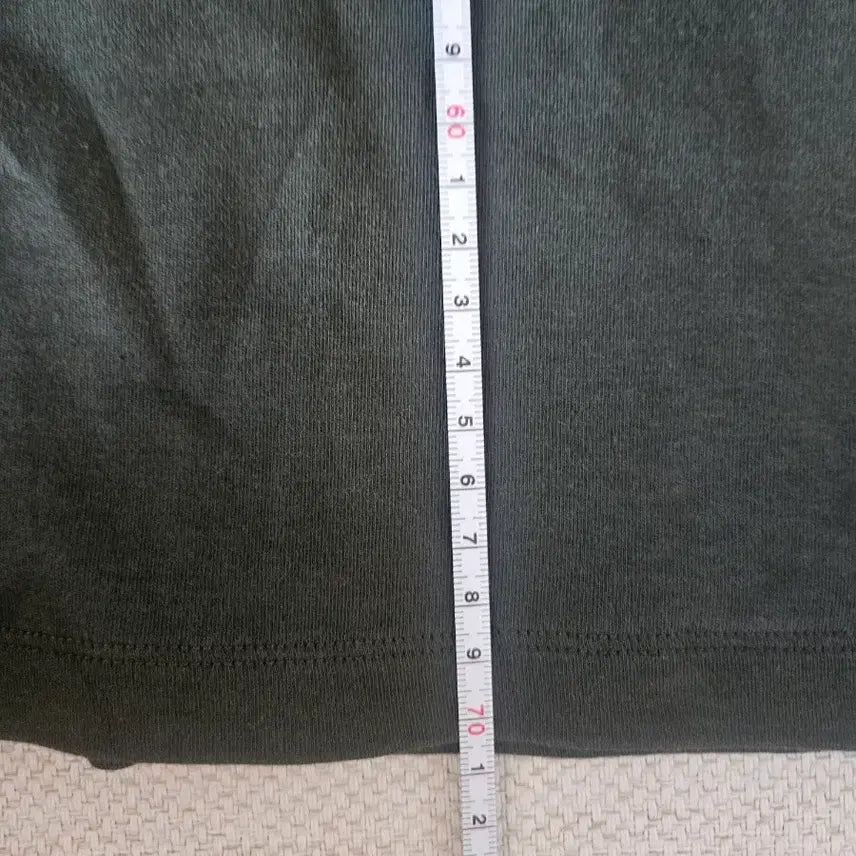 [BUNJANG] COS Zipper Pocket T-shirt Deep Khaki / 코스(COS) 지퍼포켓 티셔츠 딥카키