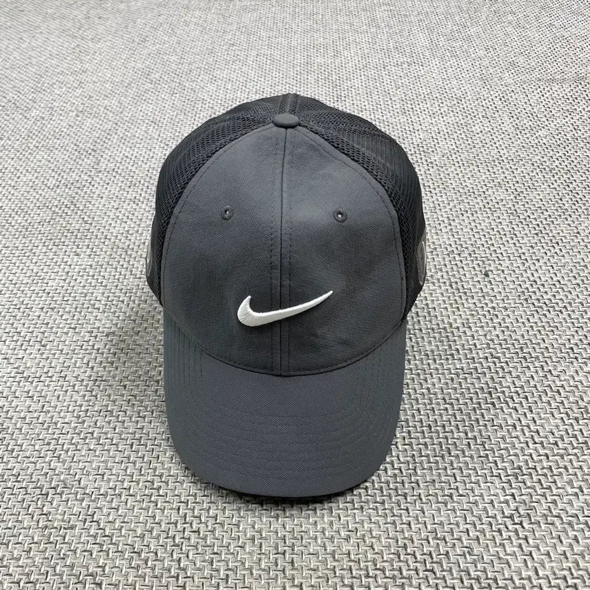 [SOLD OUT] 나이키 스우시 메쉬캡 모자 그레이