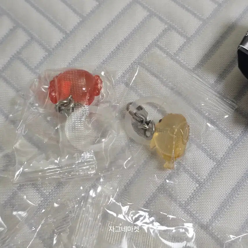 [BUNJANG] Bandai Gacha Marine Creatures 2 Keychains / 반다이 가챠 해양생물2 바다 곰치 게 달팽이 해파리  메지루시 키링