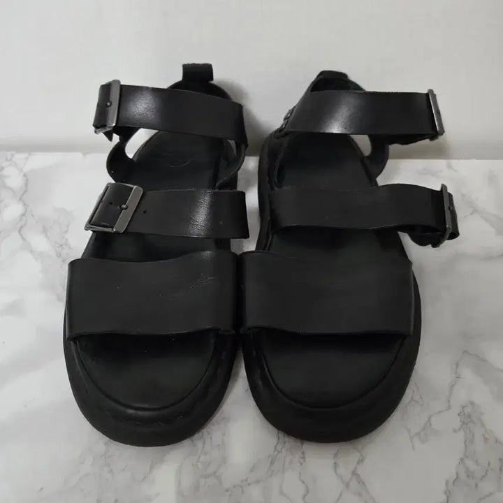 [BUNJANG] Dr. Martens Gryphon Sandals / 닥터마틴 그리폰 샌들