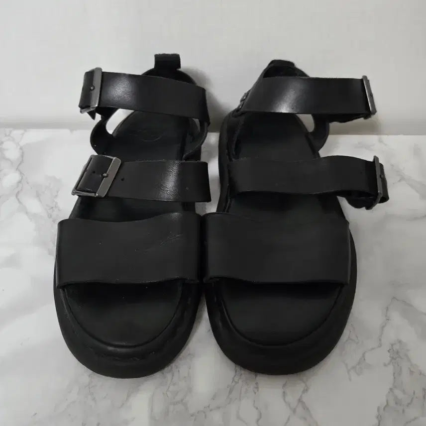 [BUNJANG] Dr. Martens Gryphon Sandals / 닥터마틴 그리폰 샌들