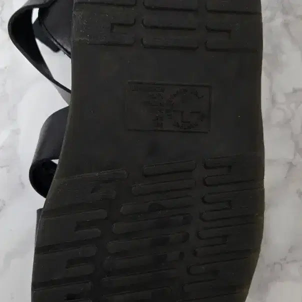 [BUNJANG] Dr. Martens Gryphon Sandals / 닥터마틴 그리폰 샌들