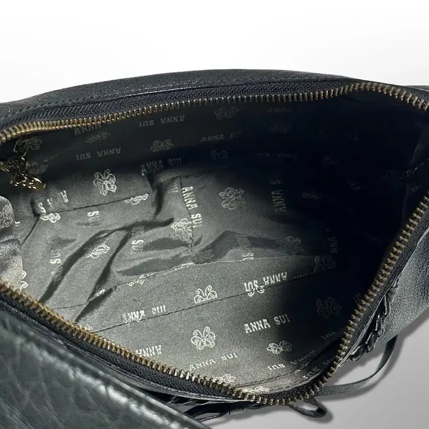 [BUNJANG] Anna Sui Black Leather Hobo Bag / 안나수이 블랙 레더 호보백