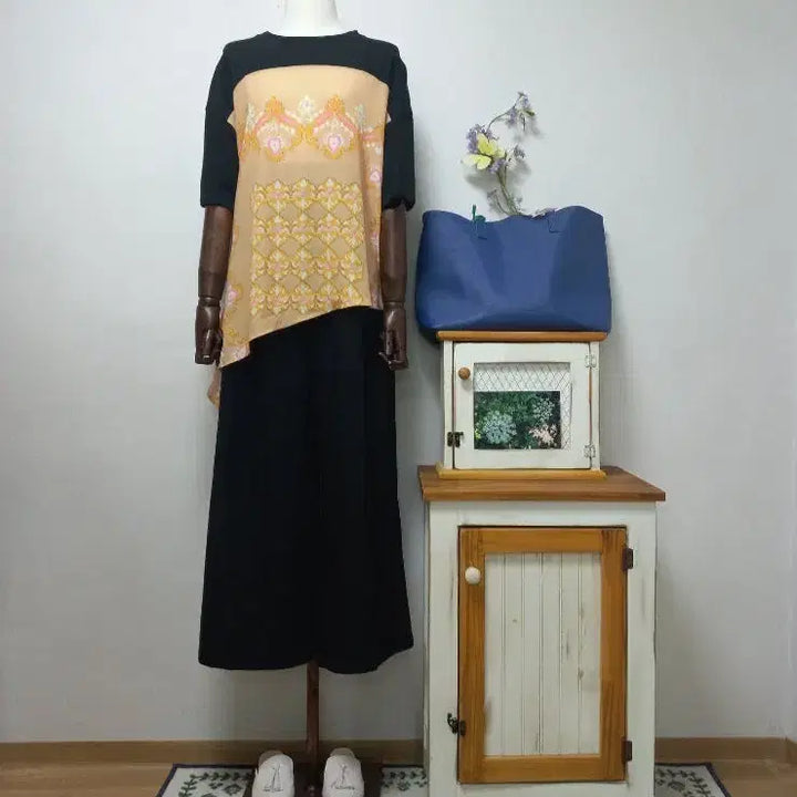 [BUNJANG] Sandro Style Ethnic Color Block Blouse / 산드*로 스타일 에스닉 티셔츠 배색 블라우스