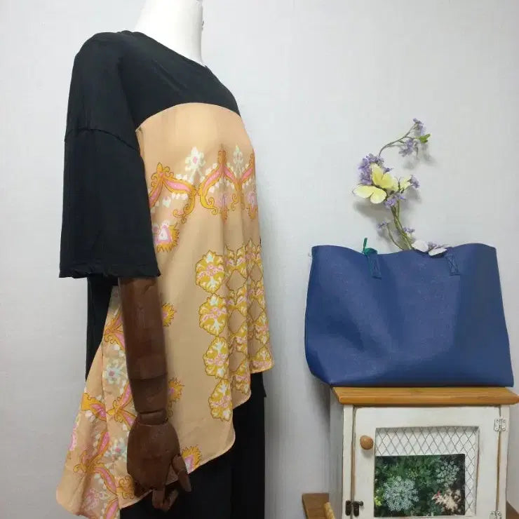 [BUNJANG] Sandro Style Ethnic Color Block Blouse / 산드*로 스타일 에스닉 티셔츠 배색 블라우스