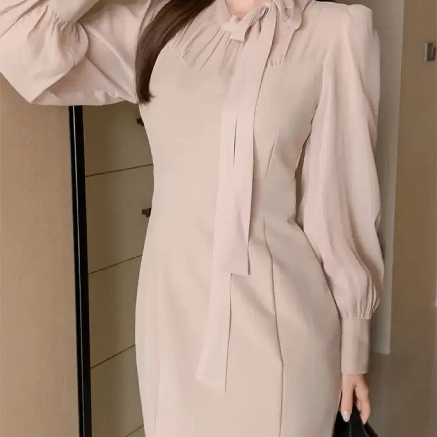 [BUNJANG] Dahlihotel Ribbon Tie Mermaid Dress / 달리호텔 리본 타이 머메이드 원피스