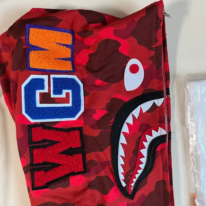 [SOLD OUT] 베이프 샤크 후드집업 적계 판매합니다