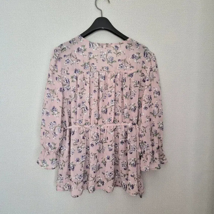 [BUNJANG] MIXXO Chiffon Floral Blouse / 미쏘 쉬폰 플라워 블라우스