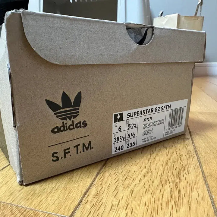 [BUNJANG] Adidas Superstar 82 SFTM Black Sneakers / [새제품] 아디다스 슈퍼스타 82 SFTM 블랙