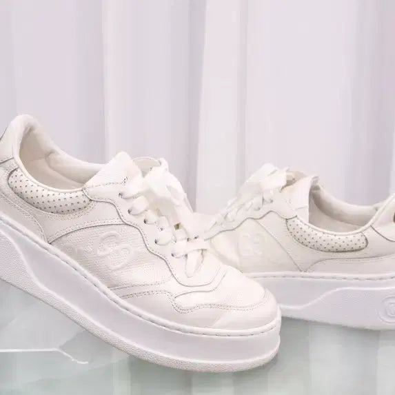 [BUNJANG] Gucci GG Embossed Sneakers / 구찌 GG 엠보스 스니커즈 운동화 669582