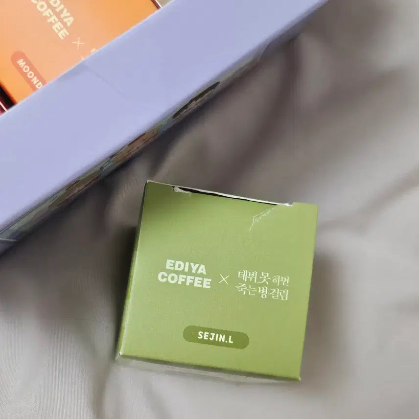 [SOLD OUT] 이디야 데못죽 데뷔못 머그쏙 동갑즈 피규어 마그넷 세트