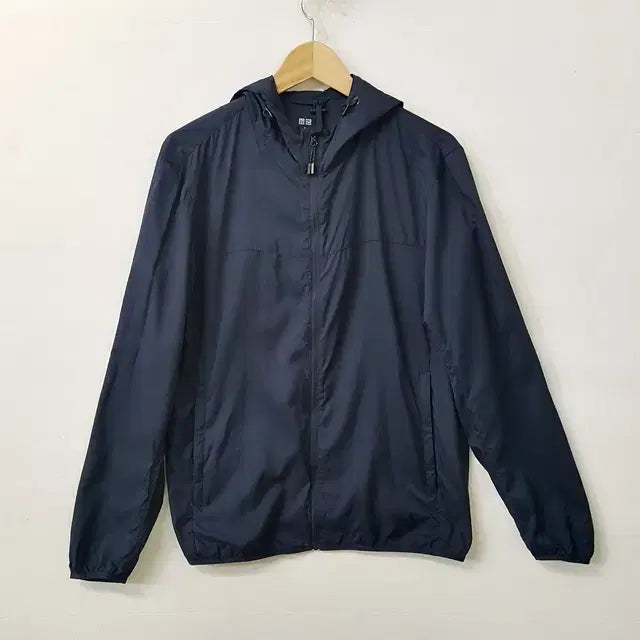 [SOLD OUT] 유니클로 포터블 바람막이 점퍼 네이비