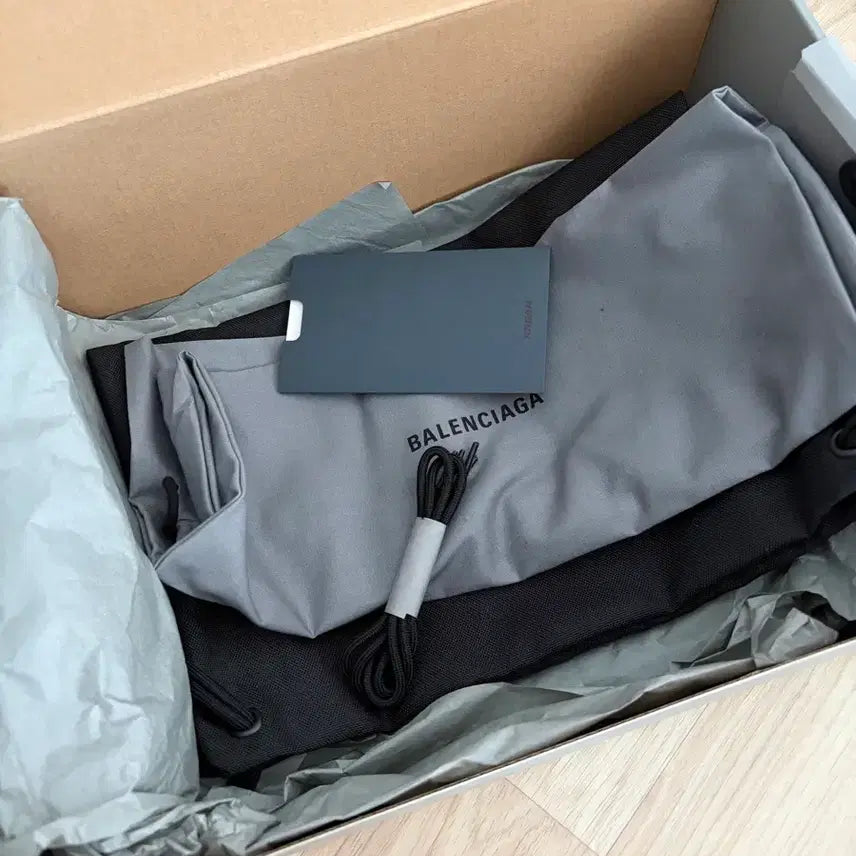 [BUNJANG] Balenciaga Tyrex Black Sneakers / 발렌시아가 tyrex 타이렉스 블랙 37