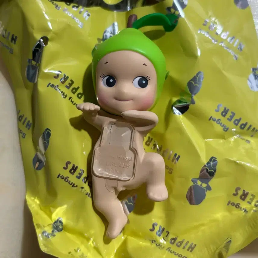 [BUNJANG] Sonny Angel Harvest Hippers Strawberry Figure / 소니엔젤 하베스트 과일 히퍼 배 몬치치