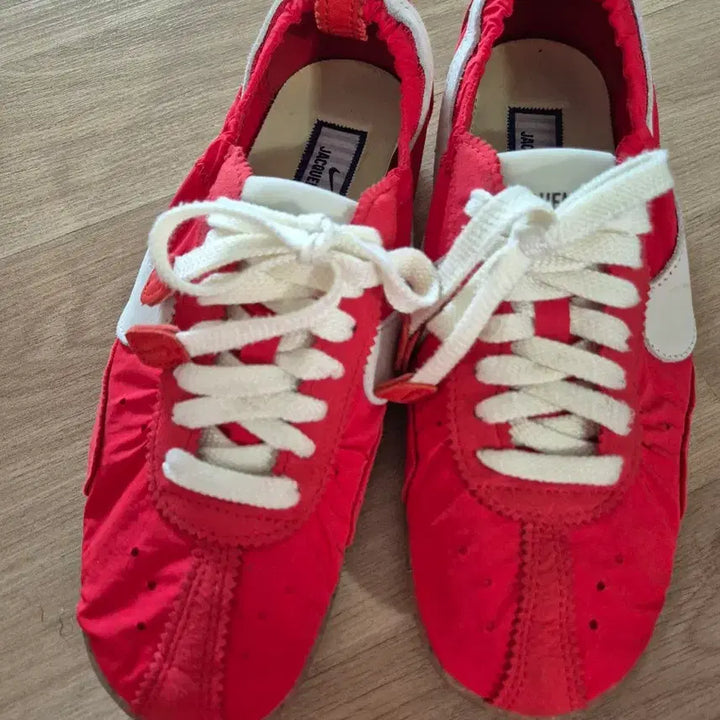 [SOLD OUT] 나이키 자크뮈스 문슈즈 235