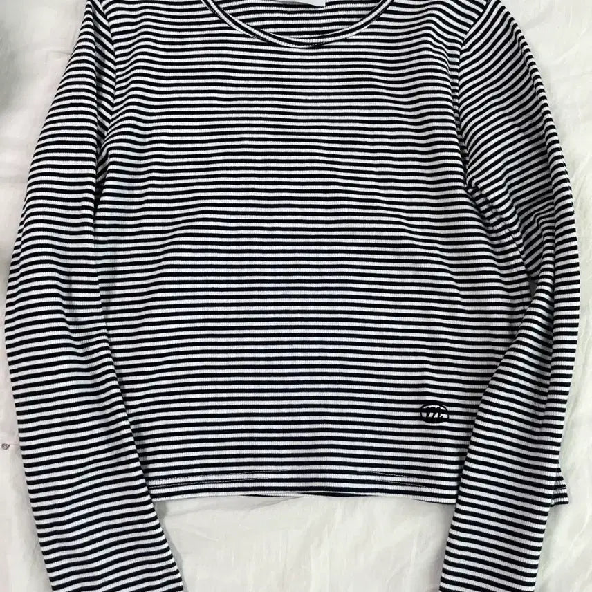 [BUNJANG] MiroMiro Stripe T-shirt / 미로미로 스트라이프 티셔츠 free