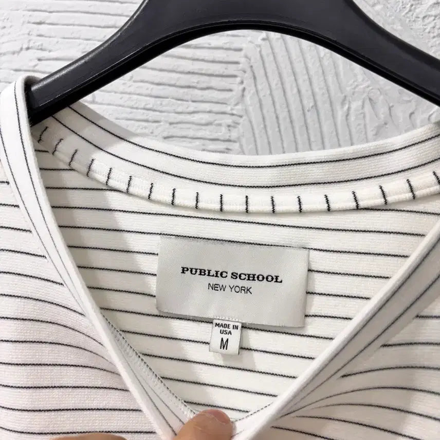 [BUNJANG] Public School Striped Short Sleeve T-shirt / 퍼블릭스쿨 스트라이프 반팔 티
