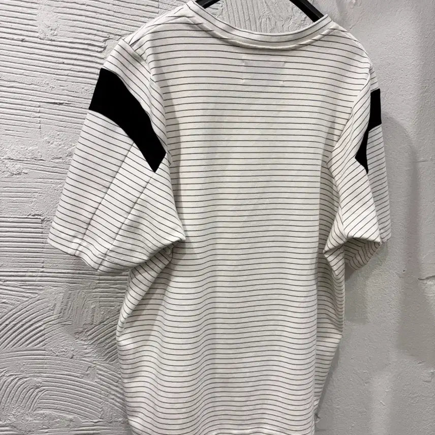 [BUNJANG] Public School Striped Short Sleeve T-shirt / 퍼블릭스쿨 스트라이프 반팔 티