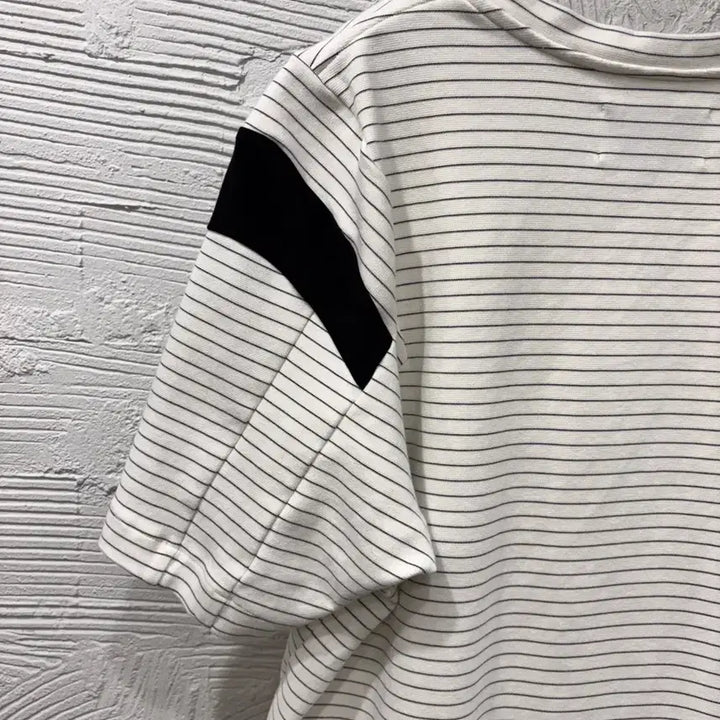 [BUNJANG] Public School Striped Short Sleeve T-shirt / 퍼블릭스쿨 스트라이프 반팔 티