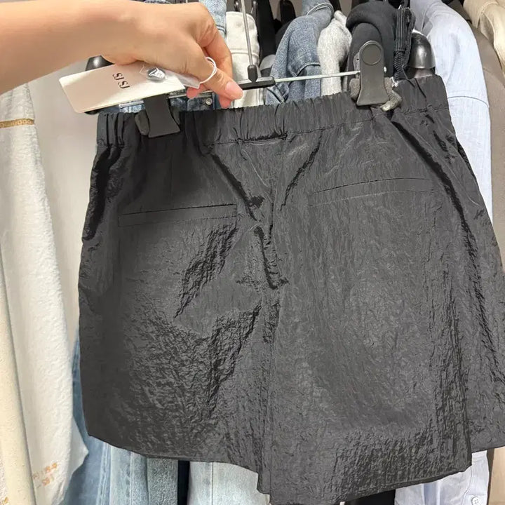 [SOLD OUT] [할인가](새상품) 한섬 sjsj 크링클 드로우스트링 쇼츠 55