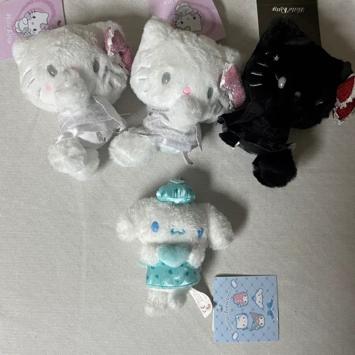 [BUNJANG] Sanrio Angel/Devil Hello Kitty/Cinnamoroll Keyring / [새상품] 산리오 천사키티 악마키티 시나모롤 키링