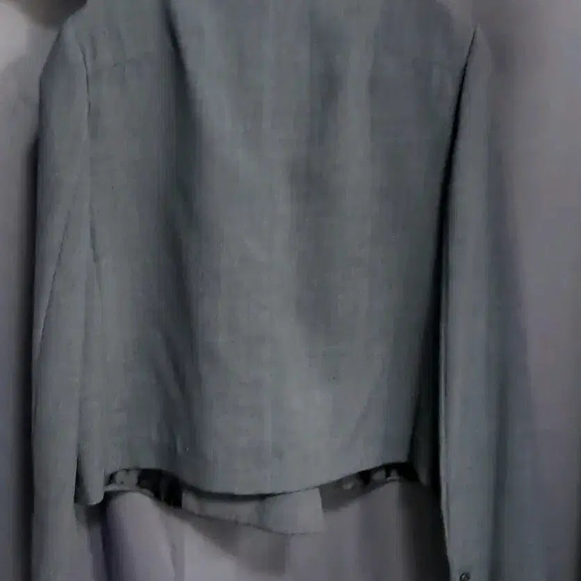 [BUNJANG] Sistina Summer Double-Button Crop Jacket (Size 55) / 시스티나 썸머 더블버튼 크롭  재킷(55)