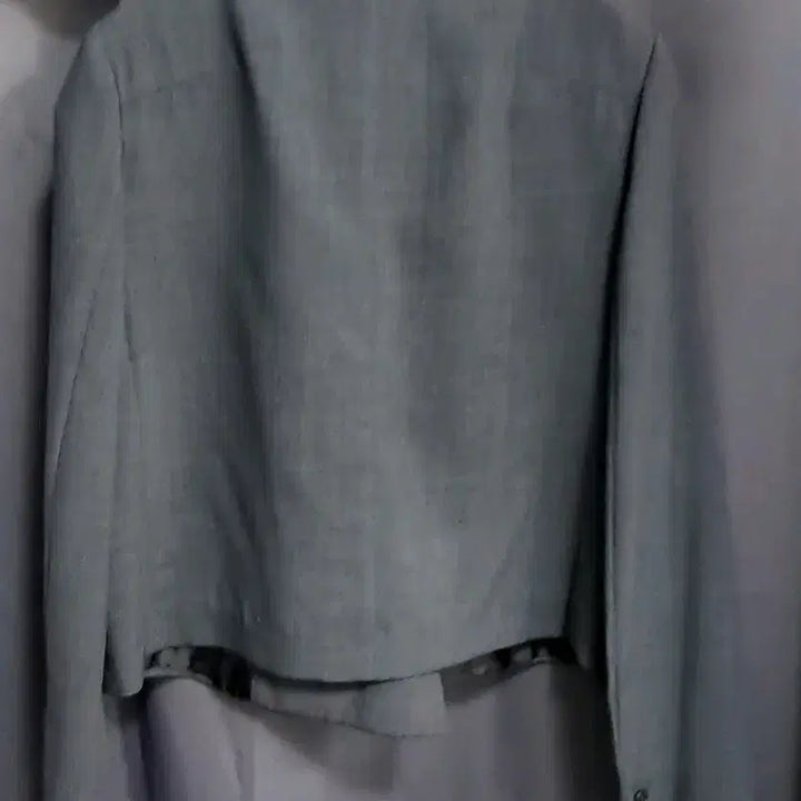 [BUNJANG] Sistina Summer Double-Button Crop Jacket (Size 55) / 시스티나 썸머 더블버튼 크롭  재킷(55)