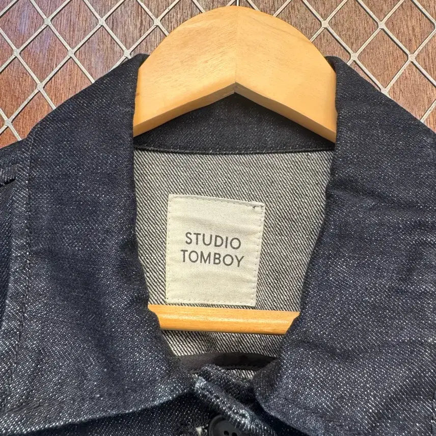 [BUNJANG] Studio Tomboy Denim Patchwork Jacket / 스튜디오 톰보이 생지 데님 와펜 포켓 패치 워크 자켓 F