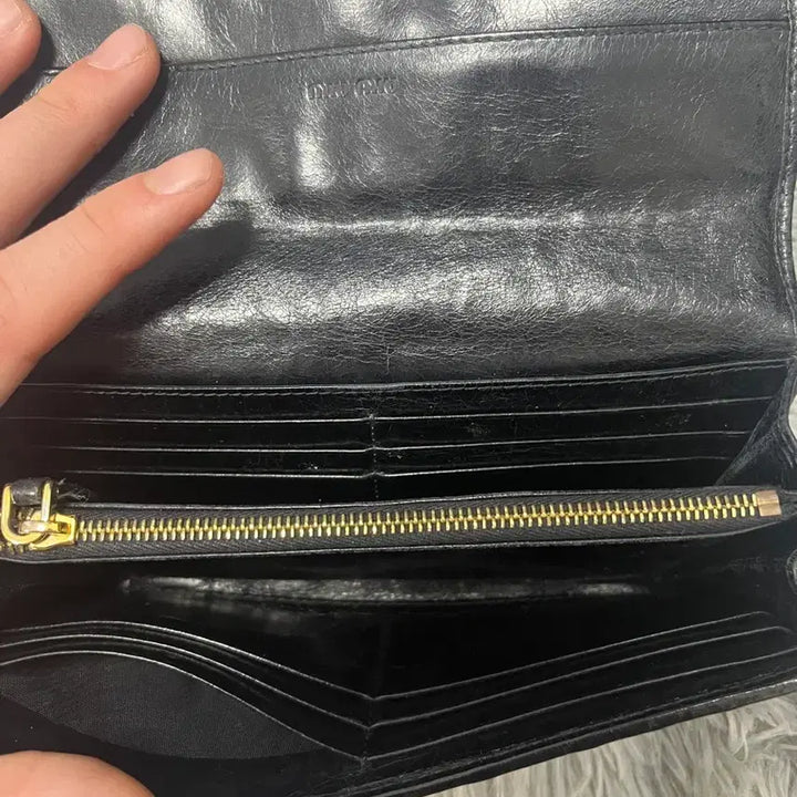 [BUNJANG] Miu Miu Matelassé Long Wallet / [정품/풀구성] 미우미우 마틀라세 장지갑