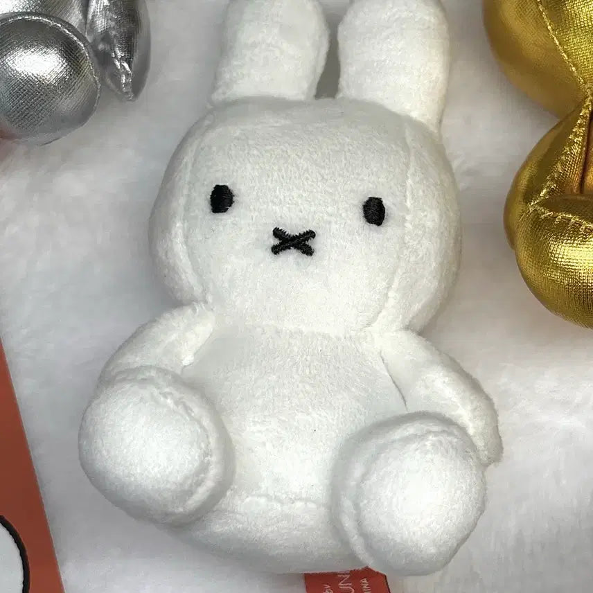 [BUNJANG] Miffy 3RD Round Keychain Doll (Gold/Silver/White) / 미피 3RD ROUND 키링 인형 (금/은/흰색) 새상품