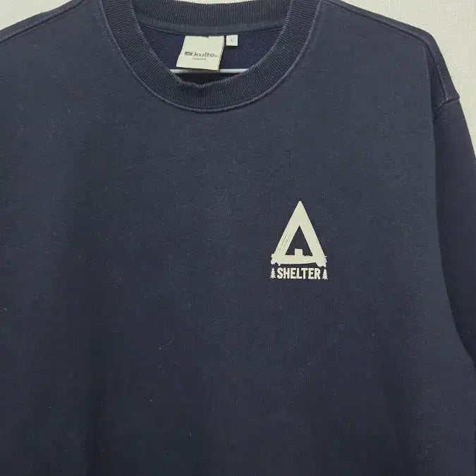 [BUNJANG] Kulte Shelter Black Sweatshirt / kulte. 어쉘터 블랙 맨투맨