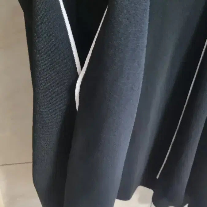 [SOLD OUT] 시원 재질 여름 케이프