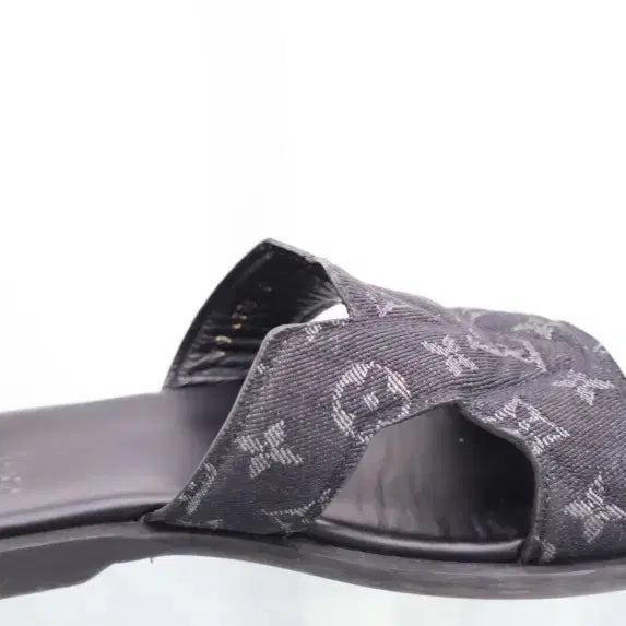 [BUNJANG] Louis Vuitton Oasis Mule Slippers 1AC69B / 루이비통 LV 오아시스 뮬 슬리퍼 1AC69B