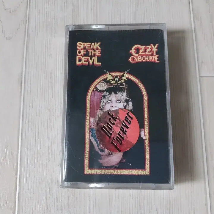 [BUNJANG] Ozzy Osbourne Speak Of The Devil Sealed Cassette Tape / 오지 오스본 Speak Of The Devil 미개봉 카세트 테이프