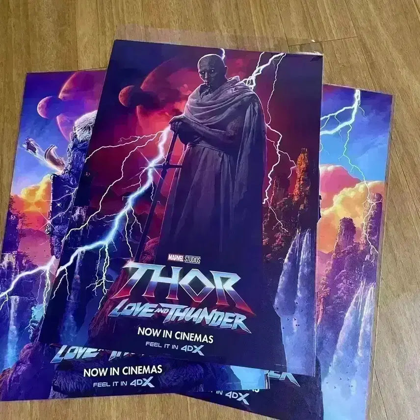 [BUNJANG] Thor: Love and Thunder Special Movie Goods / 토르러브앤썬더포스터 아이맥스돌비리얼디4DX스크린엑스씨네큐 필름마크아트카드