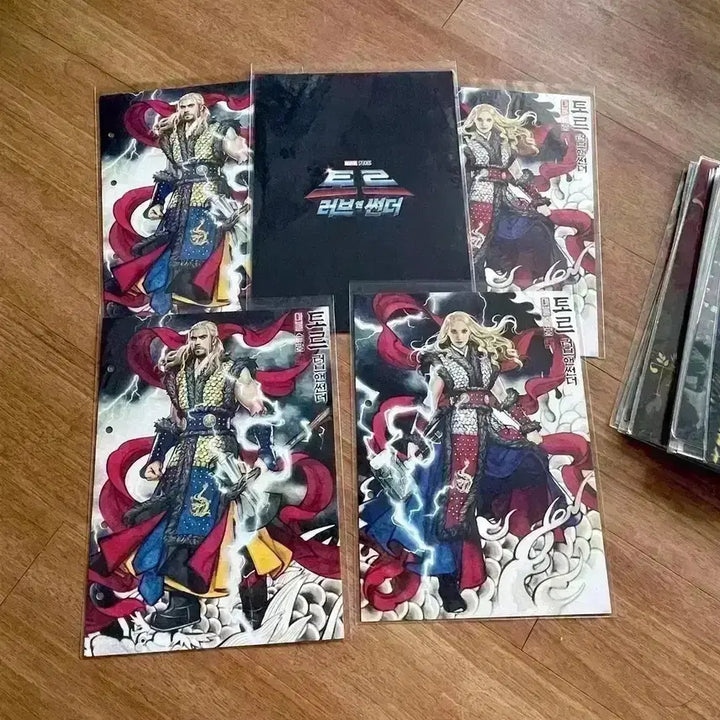 [BUNJANG] Thor: Love and Thunder Special Movie Goods / 토르러브앤썬더포스터 아이맥스돌비리얼디4DX스크린엑스씨네큐 필름마크아트카드