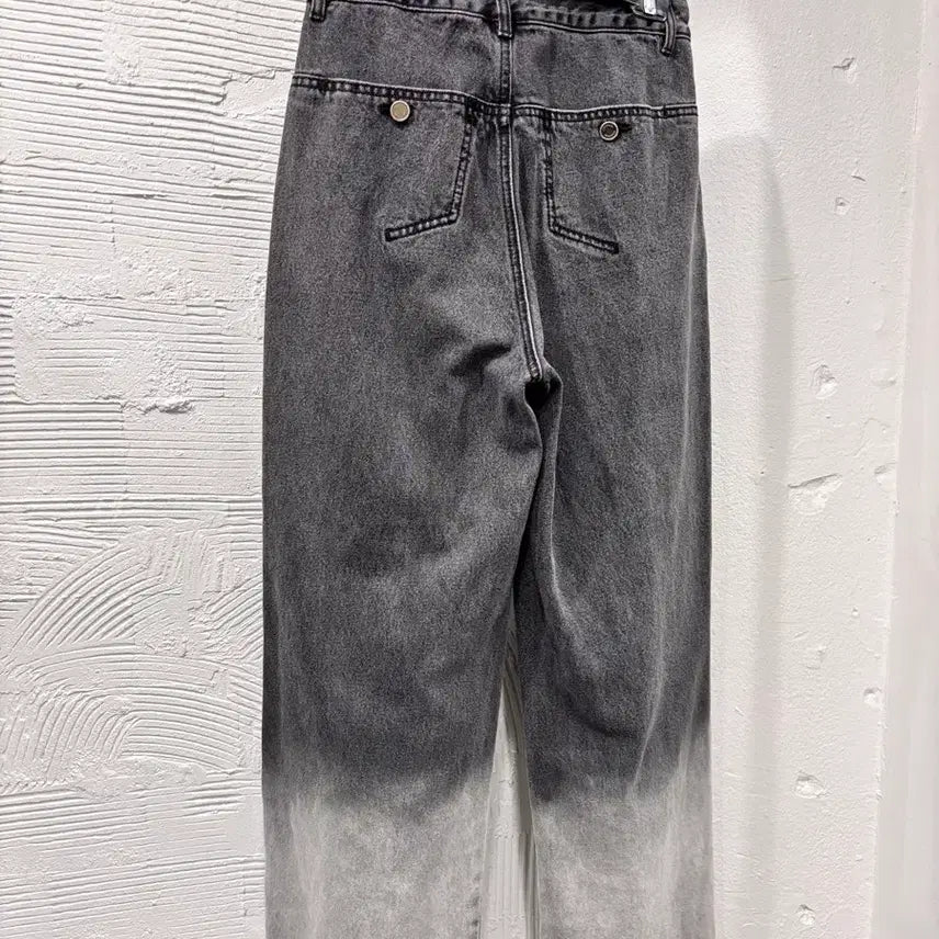 [SOLD OUT] 시티브리즈 그라데이션 흑청데님팬츠