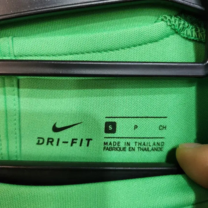 [BUNJANG] Nike Functional Short Sleeve T-Shirt - Green / (95)나이키 반팔 기능성 티셔츠 그린