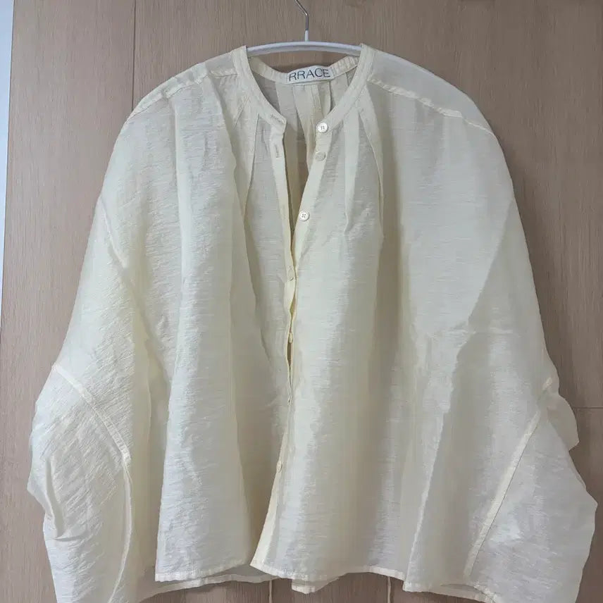 [SOLD OUT] RRACE 블라우스