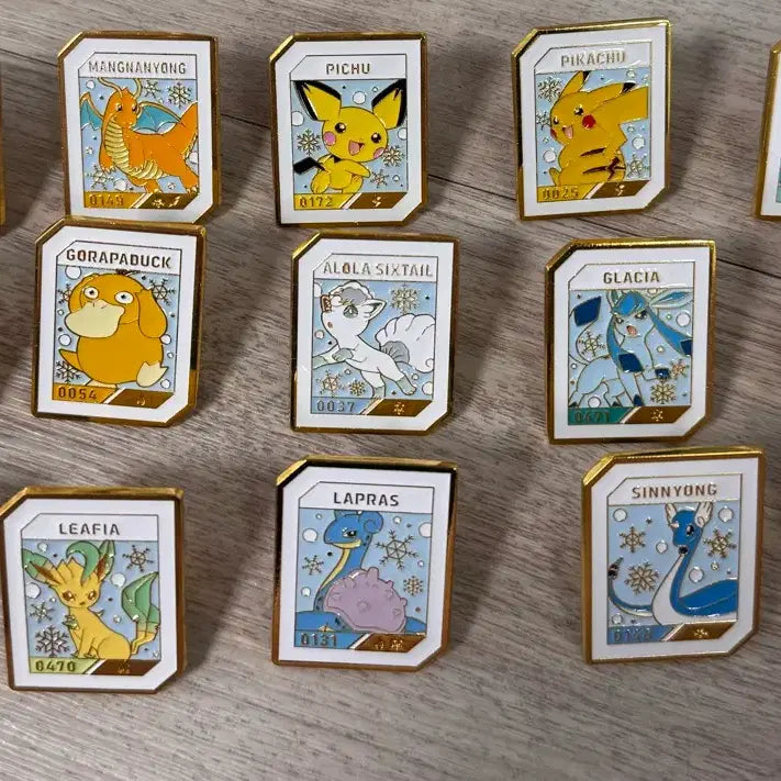 [BUNJANG] Pokemon Isaac Toast Winter Badge Collection / 포켓몬스터 이삭토스트 뱃지 겨울 모음
