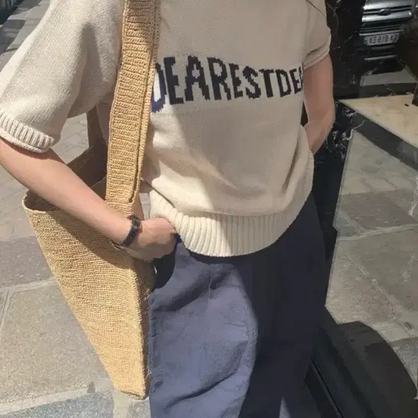[BUNJANG] MaybeBaby Dearist Logo Beige Knit Top / 메이비베이비 디어리스트 로고 베이지 반팔 니트 F