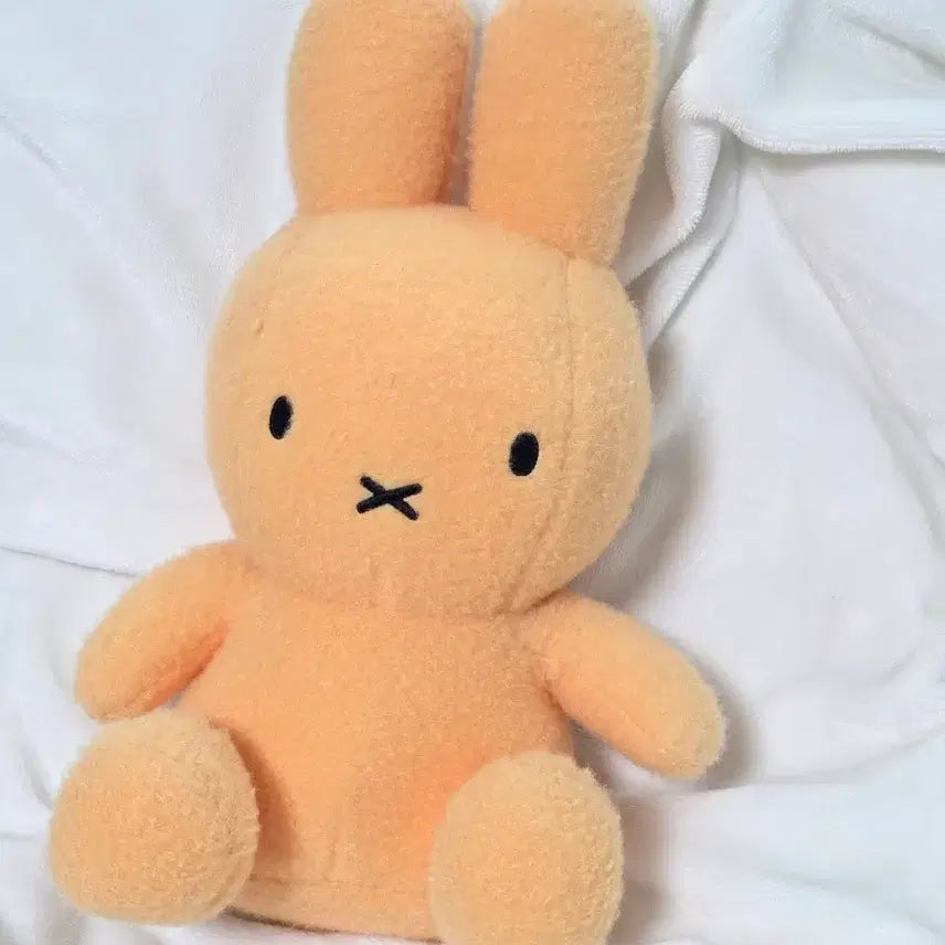 [BUNJANG] Knitted Miffy Medium Doll / 니팅 미피 중형인형