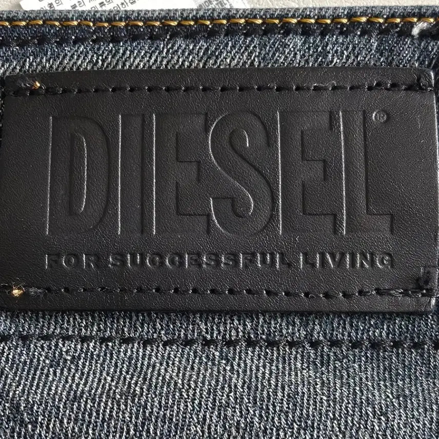 [BUNJANG] DIESEL Slim Fit Jeans / DIESEL 디젤 매장판 청바지(새제품)
