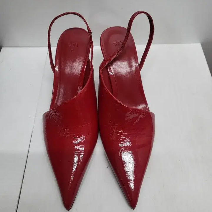 [SOLD OUT] 자라 ZARA 레드 에나멜 슬링백 힐(무료배송)
