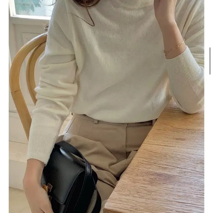 [BUNJANG] Ivory Half-Neck Knit [F] / 아이보리 반목 니트 [F]